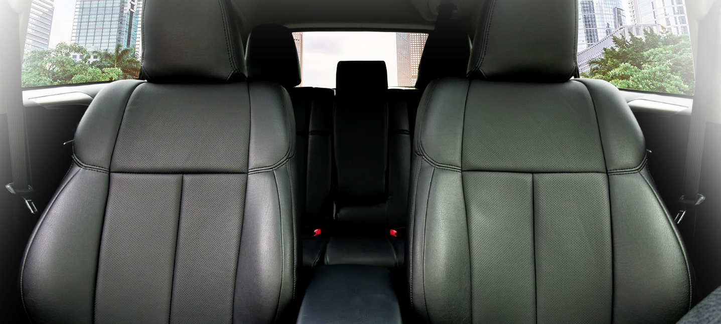 Clazzio seat covers closeup, front pair